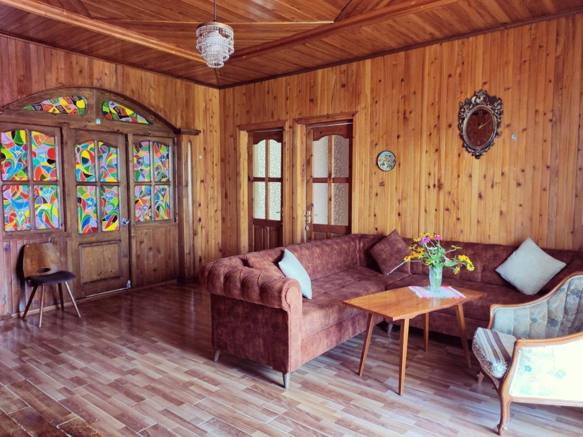 Guest House On Kostava 23 Kobuleti ภายนอก รูปภาพ